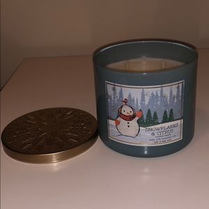 Bath and Body Works Snowflakes & Citrus Candle